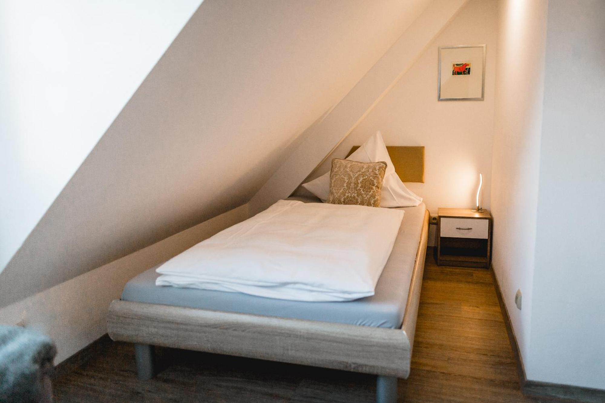 Gutshotel Weingut Schloss Reinhartshausen Eltville am Rhein Exterior photo